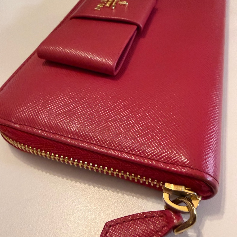 Prada Prada Red Saffiano Leather Bow Zip Around Wallet - Picture 4 of 12